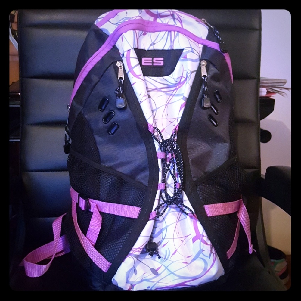 ES sports large college laptop backpack